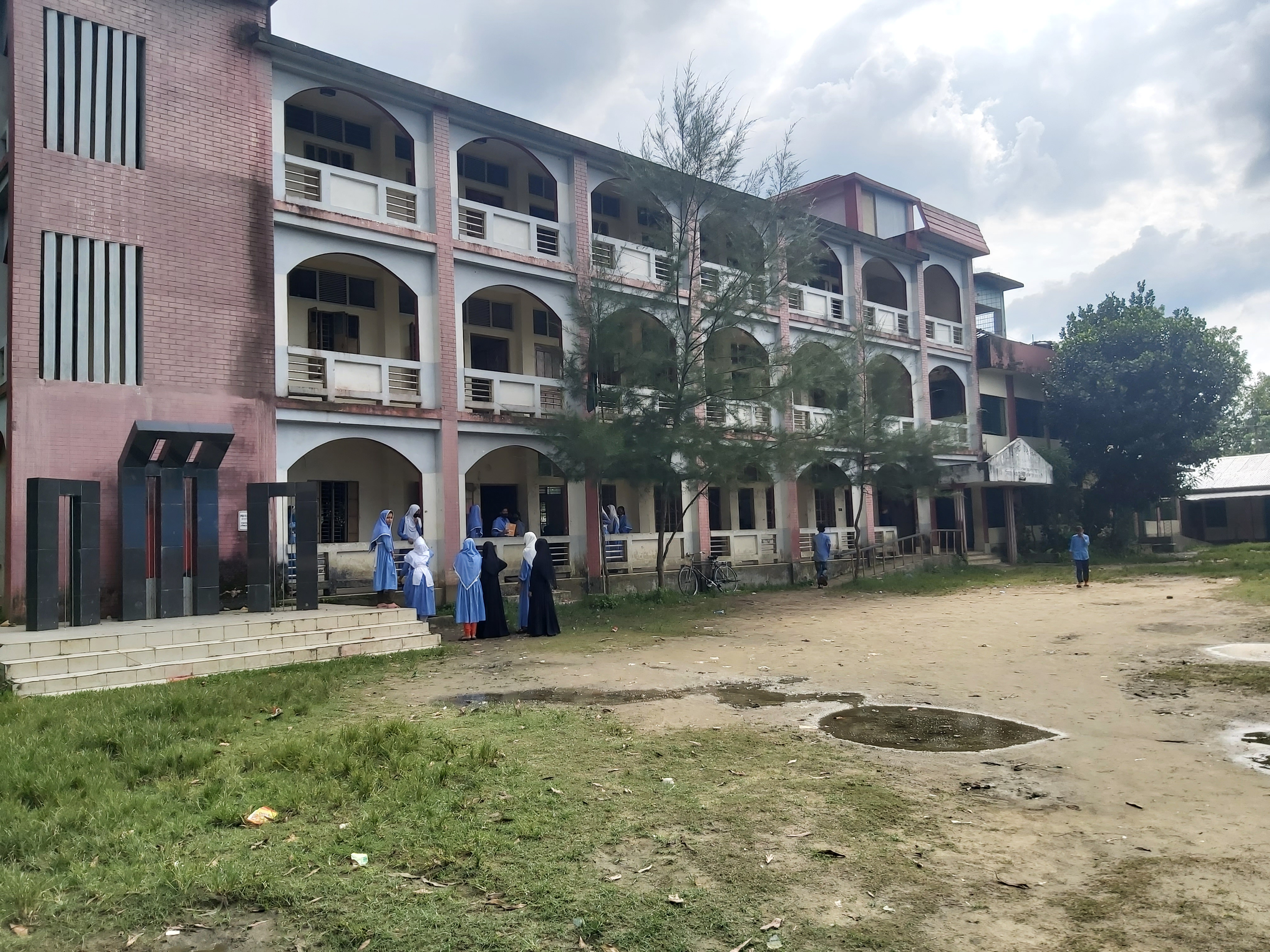BAGERHAT  HIGH  SCHOOL